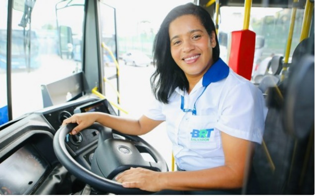 BRT SALVADOR PASSA A TER MULHERES NO QUADRO DE MOTORISTAS DO SISTEMA